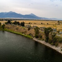 Yellowstone Valley Lodge | View of The Yellowstone River